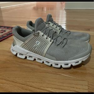 On Running Cloudswift sneakers in Glacier/White